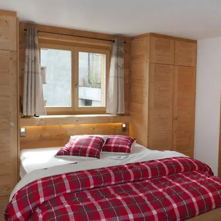 Prarion Sleeps 8 Pool Wifi Nendaz